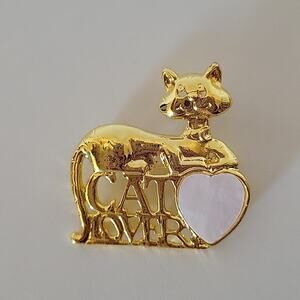 Cat Lover Gold Tone Brooch Pin Pendant with Heart Cat Lady Statement Brooch